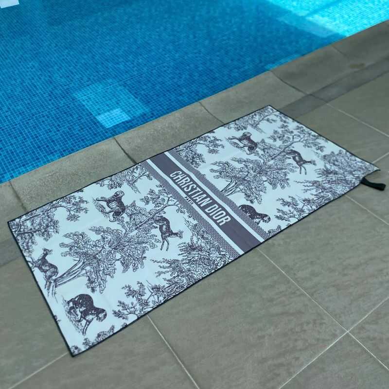 Toalla de microfibra CD Luxury gray